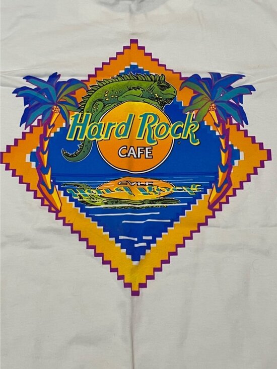 Hard Rock Cafe Other - Hard Rock Cafe St. Thomas White T-Shirt X-Large With Vibrant Iguana Design